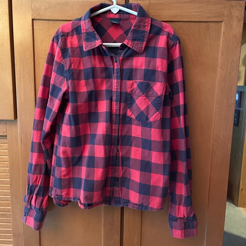 Gap Plaid girls shirt. Size large